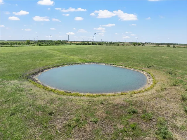 $900,000 | 455 Lcr 318, Mart, TX 76664