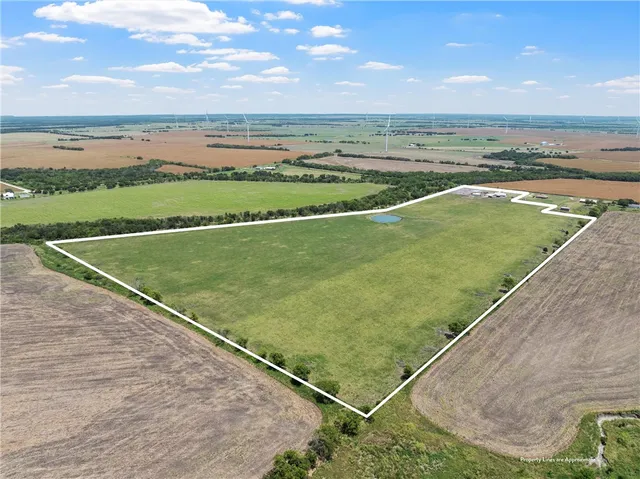 $900,000 | 455 Lcr 318, Mart, TX 76664