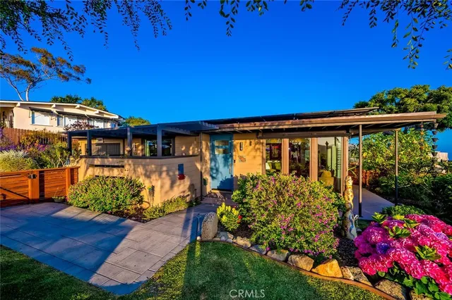 $3,250,000 | 1687 Temple Hills Drive, Laguna Beach, CA 92651