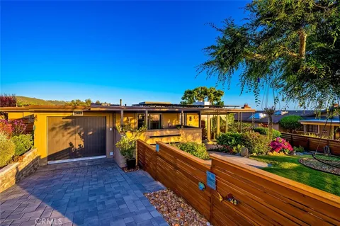 $2,995,000 | 1687 Temple Hills Drive, Laguna Beach, CA 92651