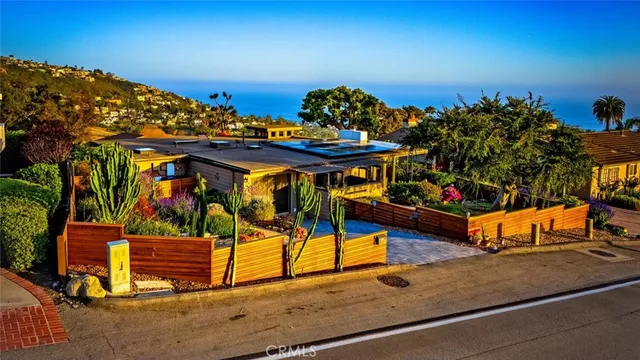 $3,250,000 | 1687 Temple Hills Drive, Laguna Beach, CA 92651