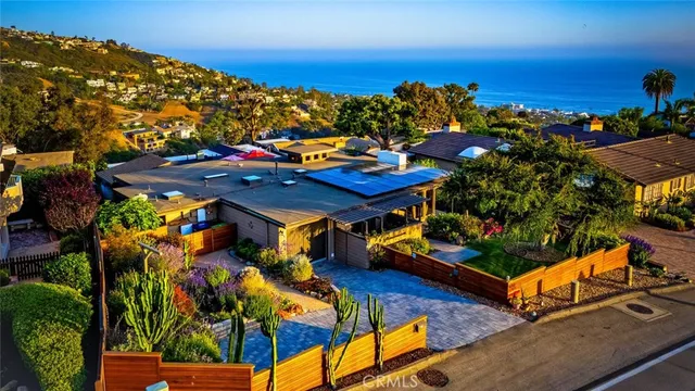 $3,250,000 | 1687 Temple Hills Drive, Laguna Beach, CA 92651