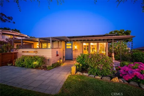 $3,250,000 | 1687 Temple Hills Drive, Laguna Beach, CA 92651