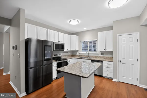 $3,800 | 6800 Hollow Glen Court, Gainesville, VA 20155