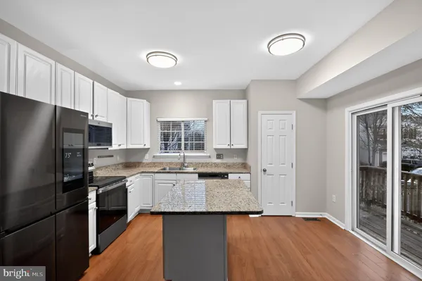 $3,800 | 6800 Hollow Glen Court, Gainesville, VA 20155