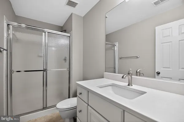 $3,800 | 6800 Hollow Glen Court, Gainesville, VA 20155