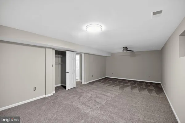 $3,800 | 6800 Hollow Glen Court, Gainesville, VA 20155