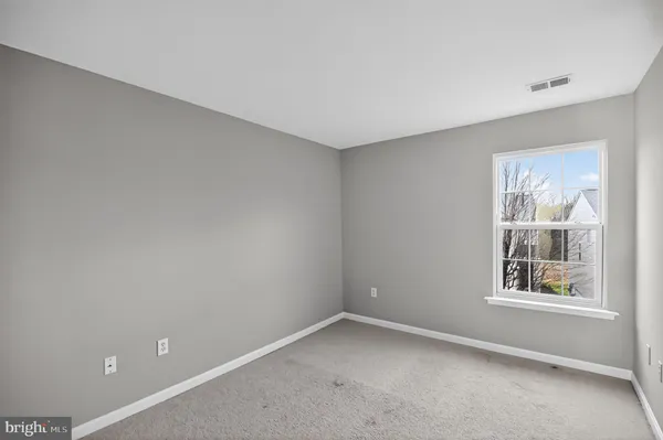 $3,800 | 6800 Hollow Glen Court, Gainesville, VA 20155