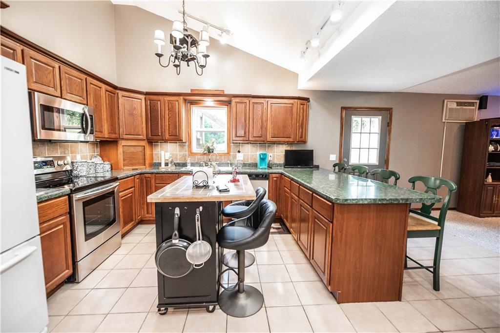 1146 McCreight Road Shelocta, PA 15774 - Photo 10 of 25