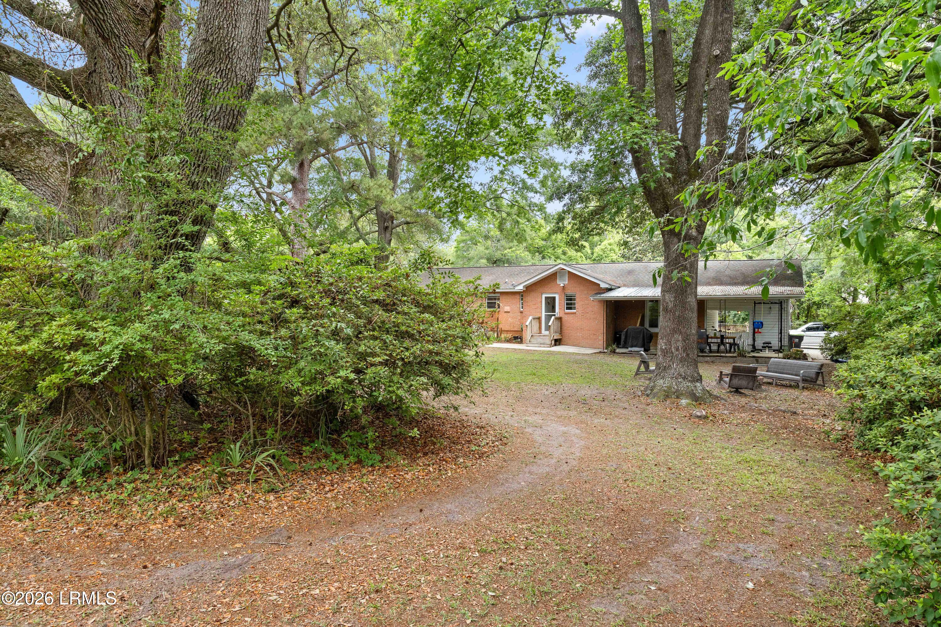 2306 State Rd S-7-386 Beaufort, SC 29902 - Photo 27 of 31 t-24