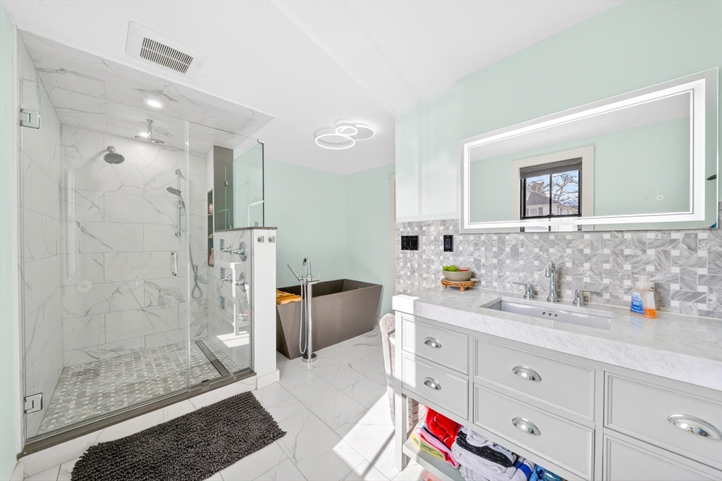 12 Fernwood Road Billerica, MA 01821 - Photo 21 of 40 Gallery Image 21