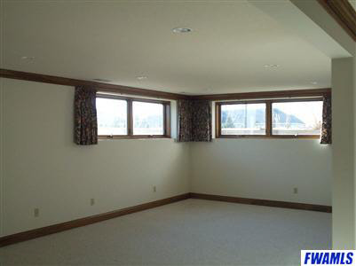 405 Hunters Ridge Auburn, IN 46706 - Photo 11 of 11 Gallery Image 11