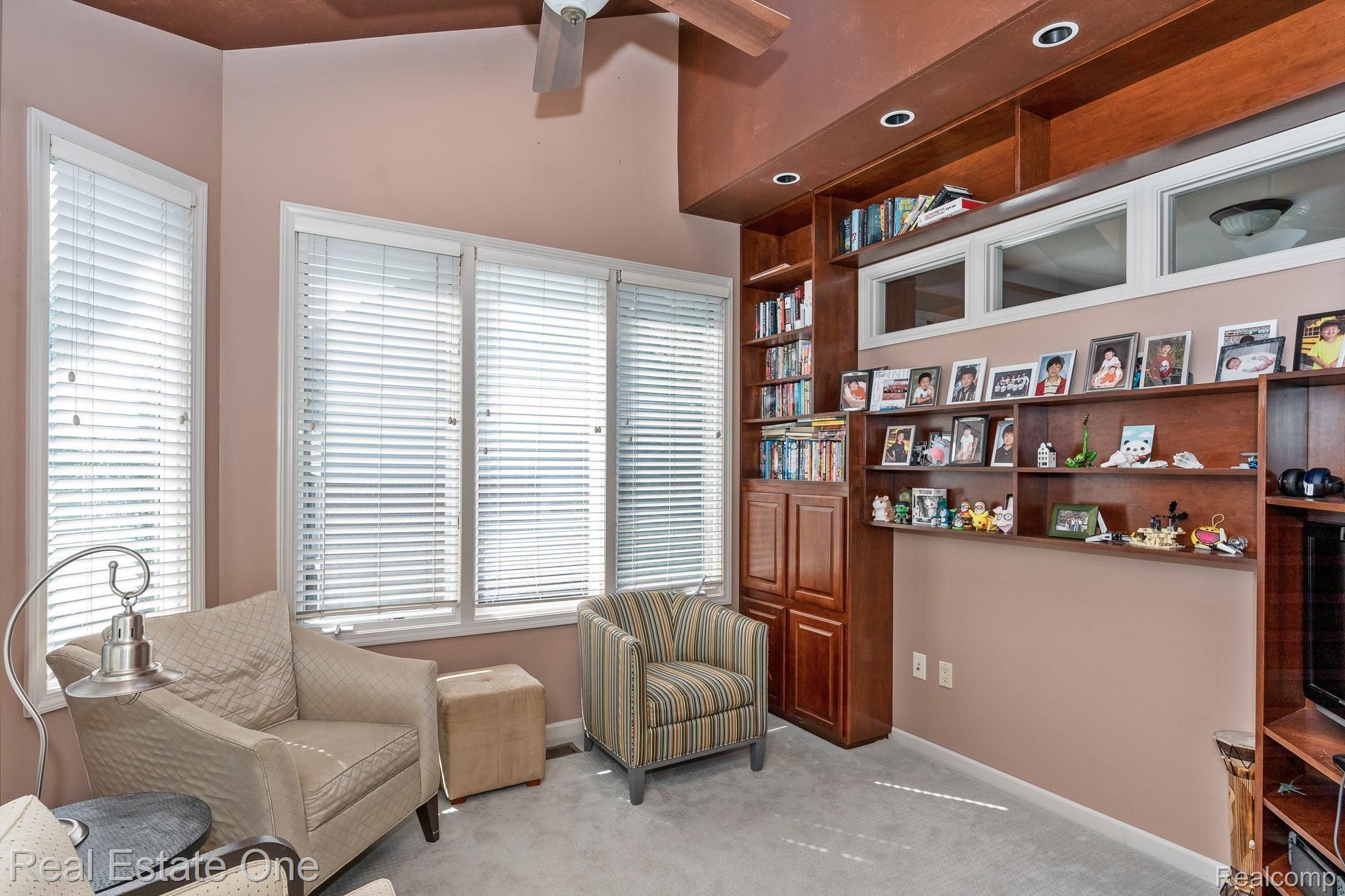 1375 Kentfield Drive Rochester, MI 48307 - Photo 7 of 56 Kentfield MLS-W015.jpg