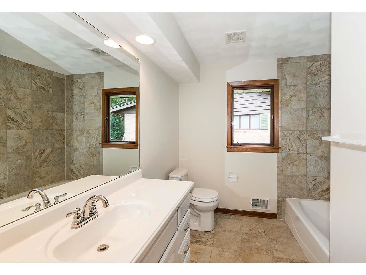 3821 Landstrom Road Rockford, IL 61107 - Photo 14 of 18 Gallery Image 14