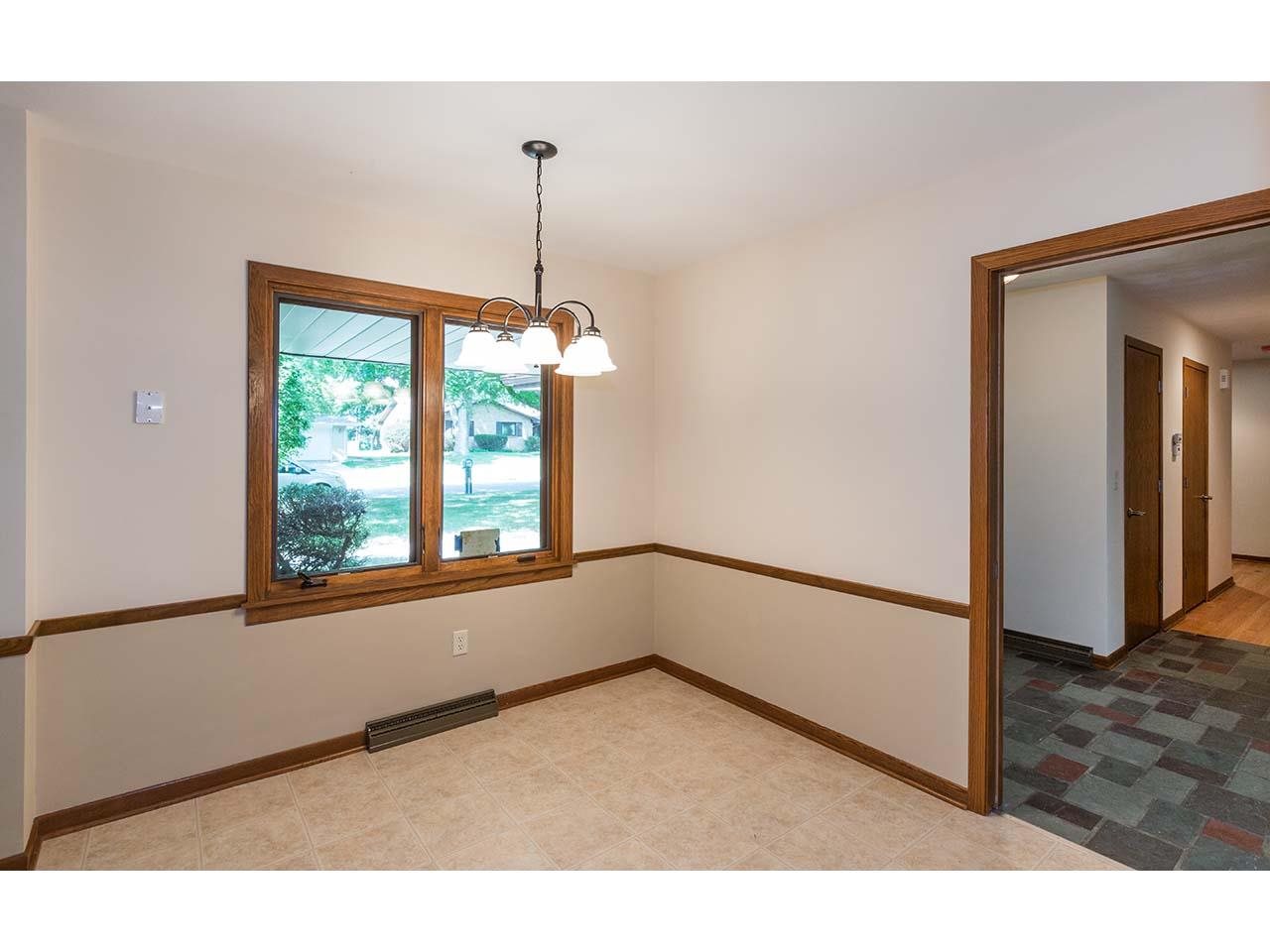 3821 Landstrom Road Rockford, IL 61107 - Photo 8 of 18 Gallery Image 8