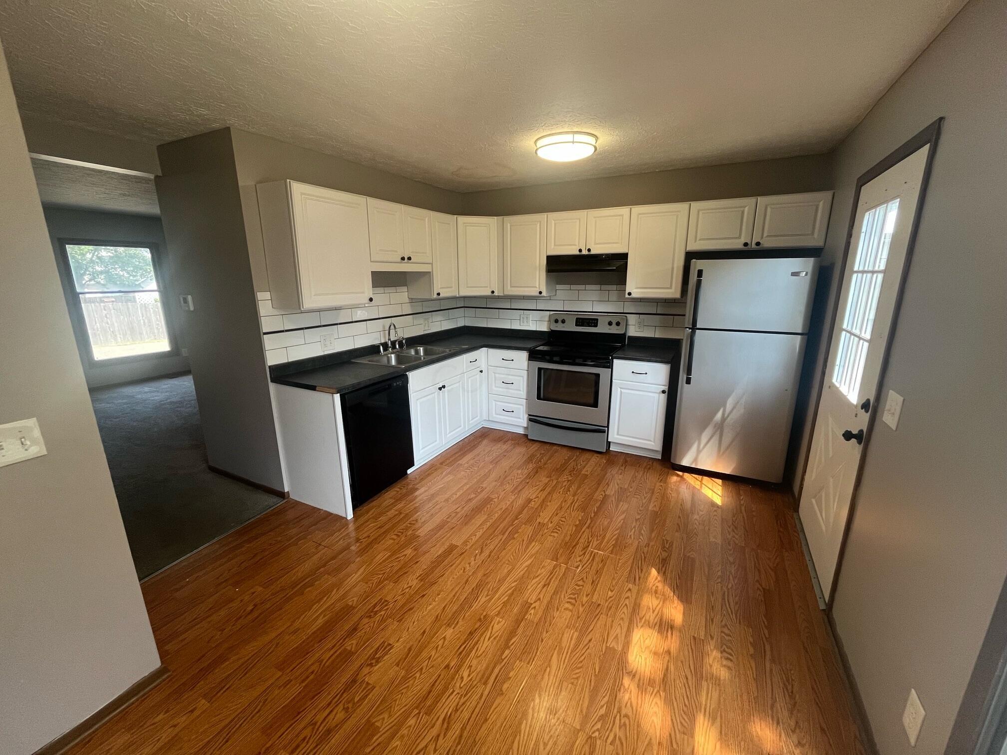 6905 Cooper Road Columbus, OH 43231 - Photo 4 of 12 image1