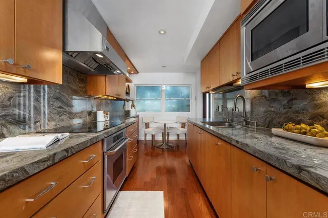 $2,800,000 | 369 West I Street, Encinitas, CA 92024