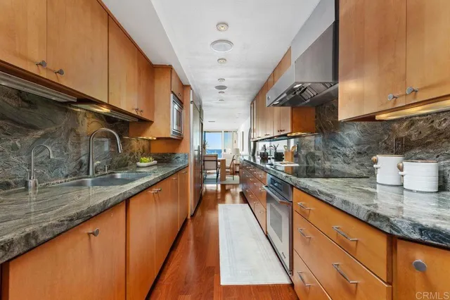 $2,800,000 | 369 West I Street, Encinitas, CA 92024