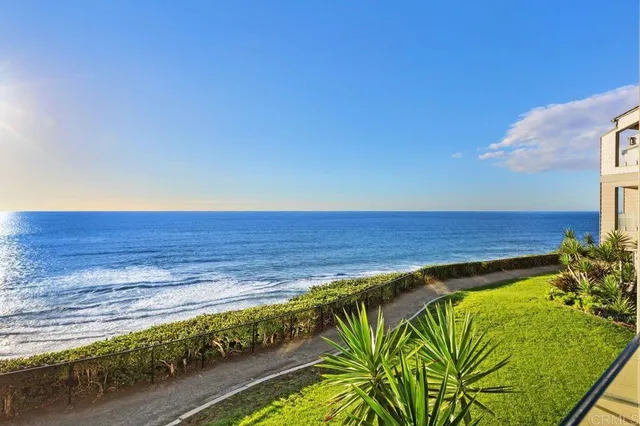 $2,800,000 | 369 West I Street, Encinitas, CA 92024