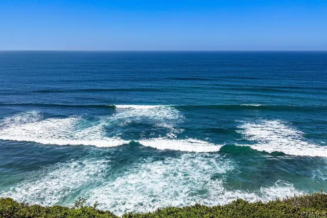 $2,800,000 | 369 West I Street, Encinitas, CA 92024