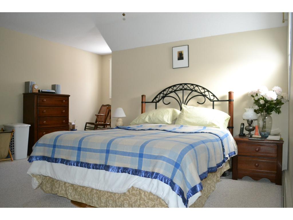 66 Kingfisher Road, Unit A Quechee, VT 05059 - Photo 8 of 13 Gallery Image 8