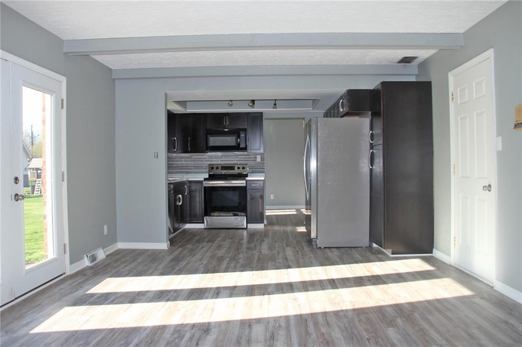 130 North Raceway Road Indianapolis, IN 46234 - Photo 3 of 22 Gallery Image 3