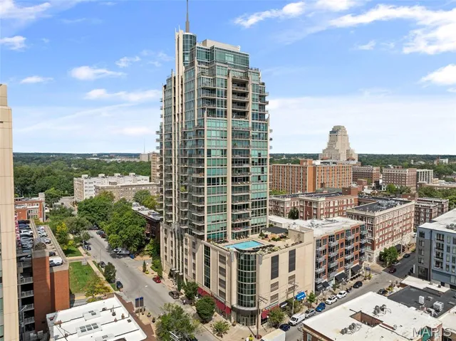 $699,000 | 4909 Laclede Avenue, Unit 1201, St. Louis, MO 63108