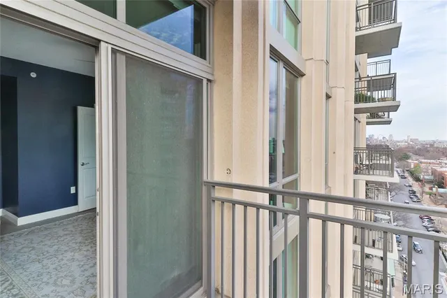 $699,000 | 4909 Laclede Avenue, Unit 1201, St. Louis, MO 63108