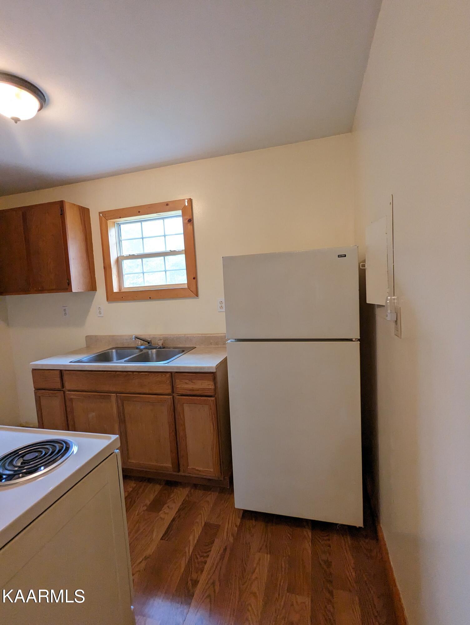 218 Price Road Lancing, TN 37770 - Photo 11 of 22 Kitchen