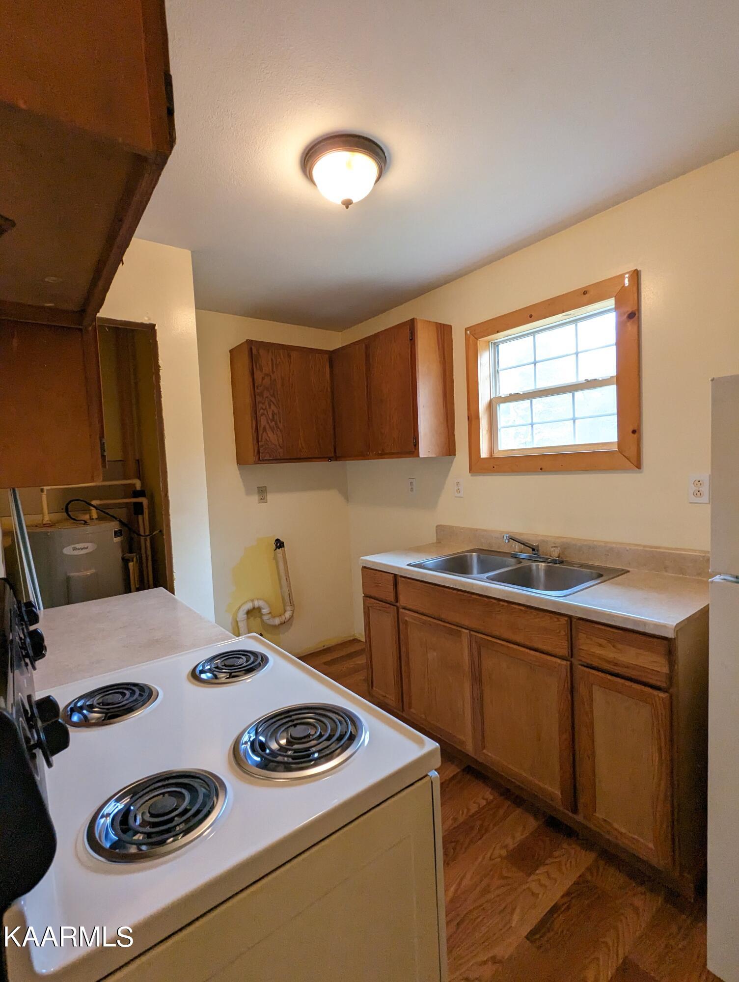 218 Price Road Lancing, TN 37770 - Photo 12 of 22 Kitchen