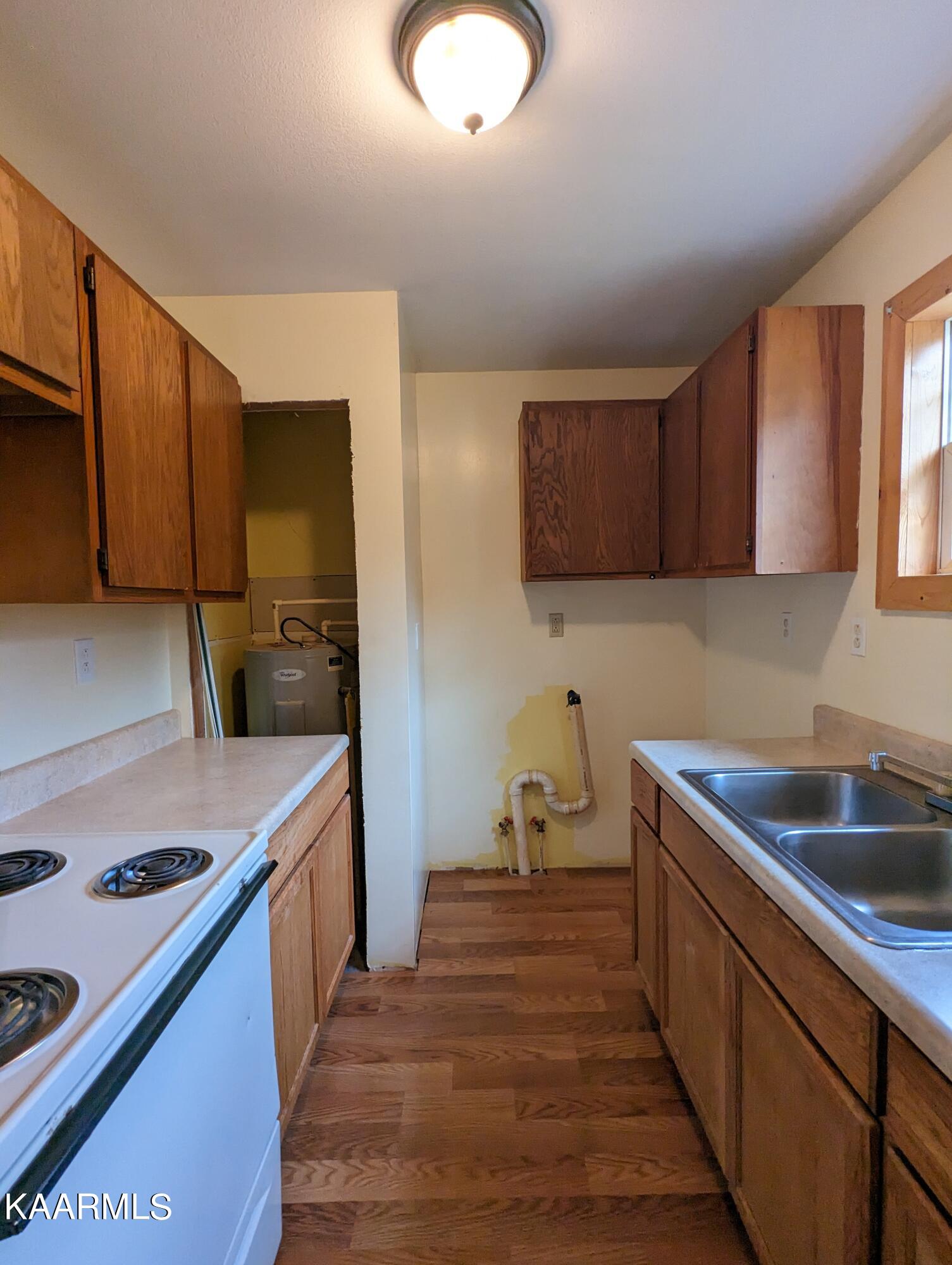 218 Price Road Lancing, TN 37770 - Photo 13 of 22 Kitchen