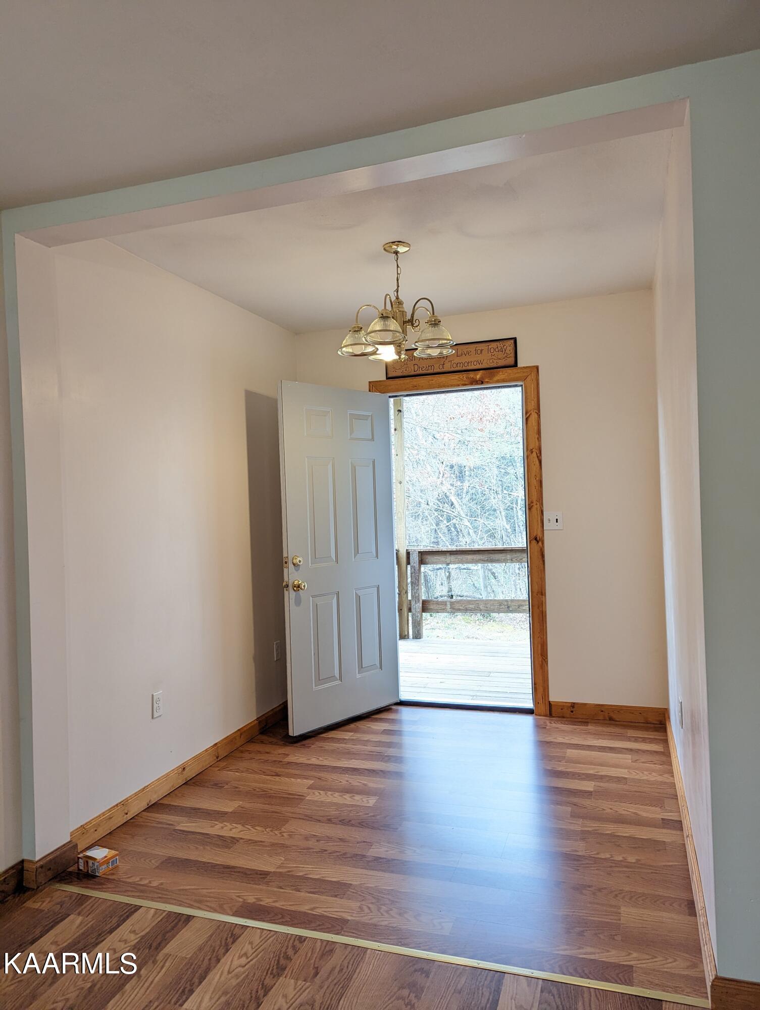218 Price Road Lancing, TN 37770 - Photo 15 of 22 Dining Area