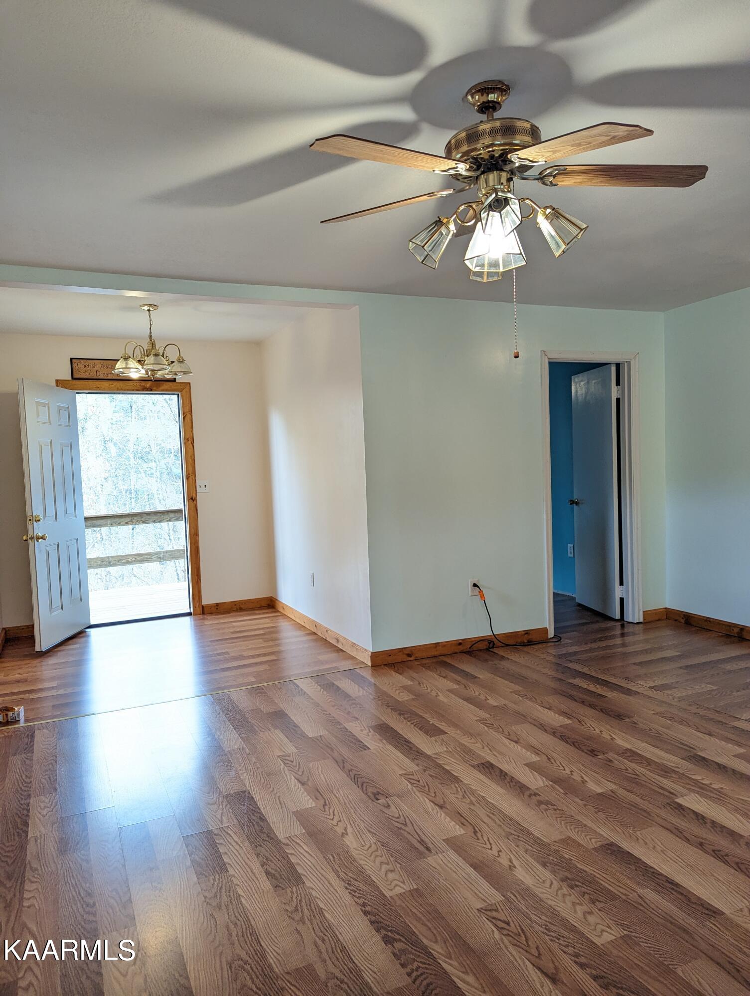 218 Price Road Lancing, TN 37770 - Photo 16 of 22 Living Room