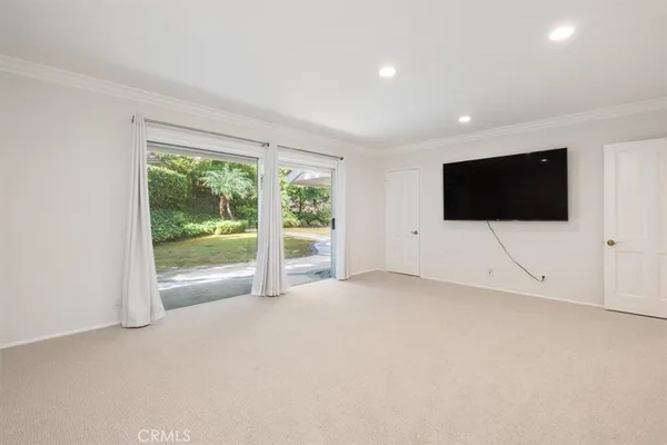 $12,900 | 3969 Longridge Avenue, Sherman Oaks, CA 91423