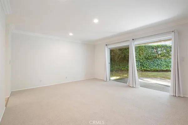$12,900 | 3969 Longridge Avenue, Sherman Oaks, CA 91423