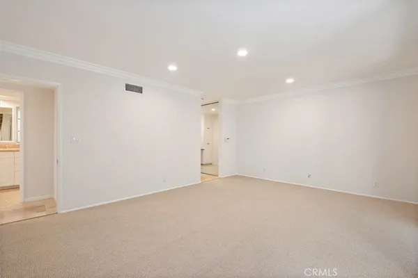 $12,900 | 3969 Longridge Avenue, Sherman Oaks, CA 91423
