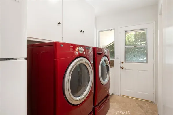 $12,900 | 3969 Longridge Avenue, Sherman Oaks, CA 91423