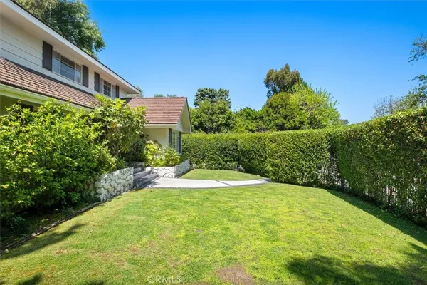 $12,900 | 3969 Longridge Avenue, Sherman Oaks, CA 91423