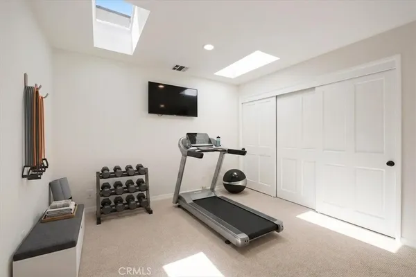 $12,900 | 3969 Longridge Avenue, Sherman Oaks, CA 91423