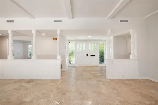 $12,900 | 3969 Longridge Avenue, Sherman Oaks, CA 91423