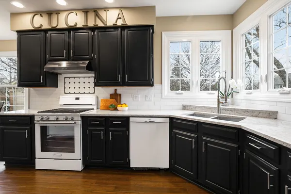 $739,000 | 1145 Oxford Lane, Lake Zurich, IL 60047