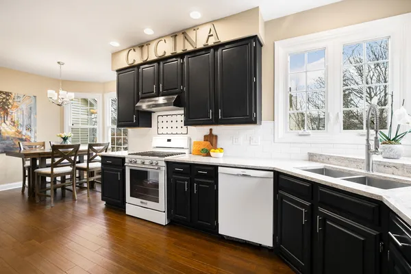 $739,000 | 1145 Oxford Lane, Lake Zurich, IL 60047