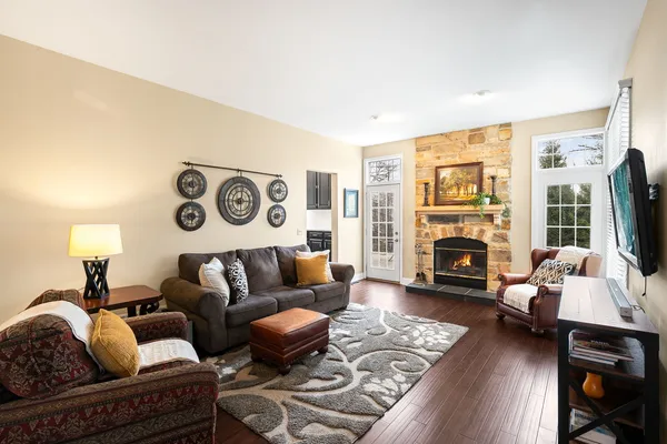$739,000 | 1145 Oxford Lane, Lake Zurich, IL 60047