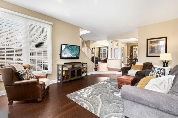 $739,000 | 1145 Oxford Lane, Lake Zurich, IL 60047