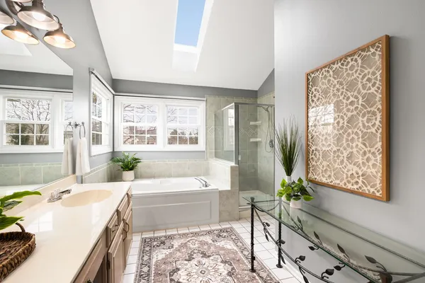 $739,000 | 1145 Oxford Lane, Lake Zurich, IL 60047