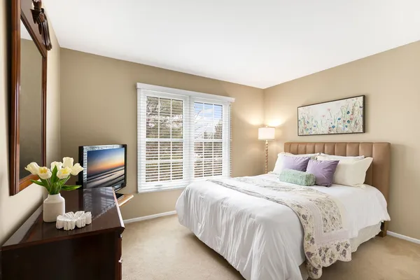 $739,000 | 1145 Oxford Lane, Lake Zurich, IL 60047