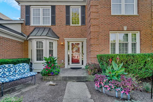 $739,000 | 1145 Oxford Lane, Lake Zurich, IL 60047