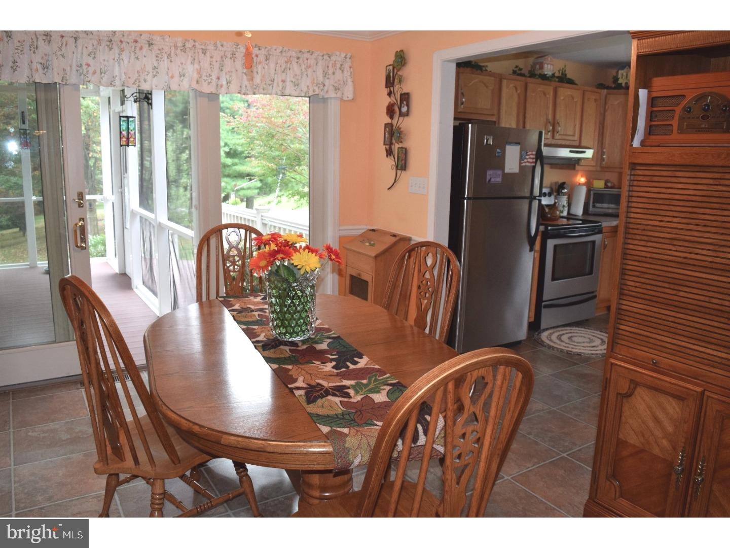 2518 Welsh Road Mohnton, PA 19540 - Photo 10 of 25 Dining Room