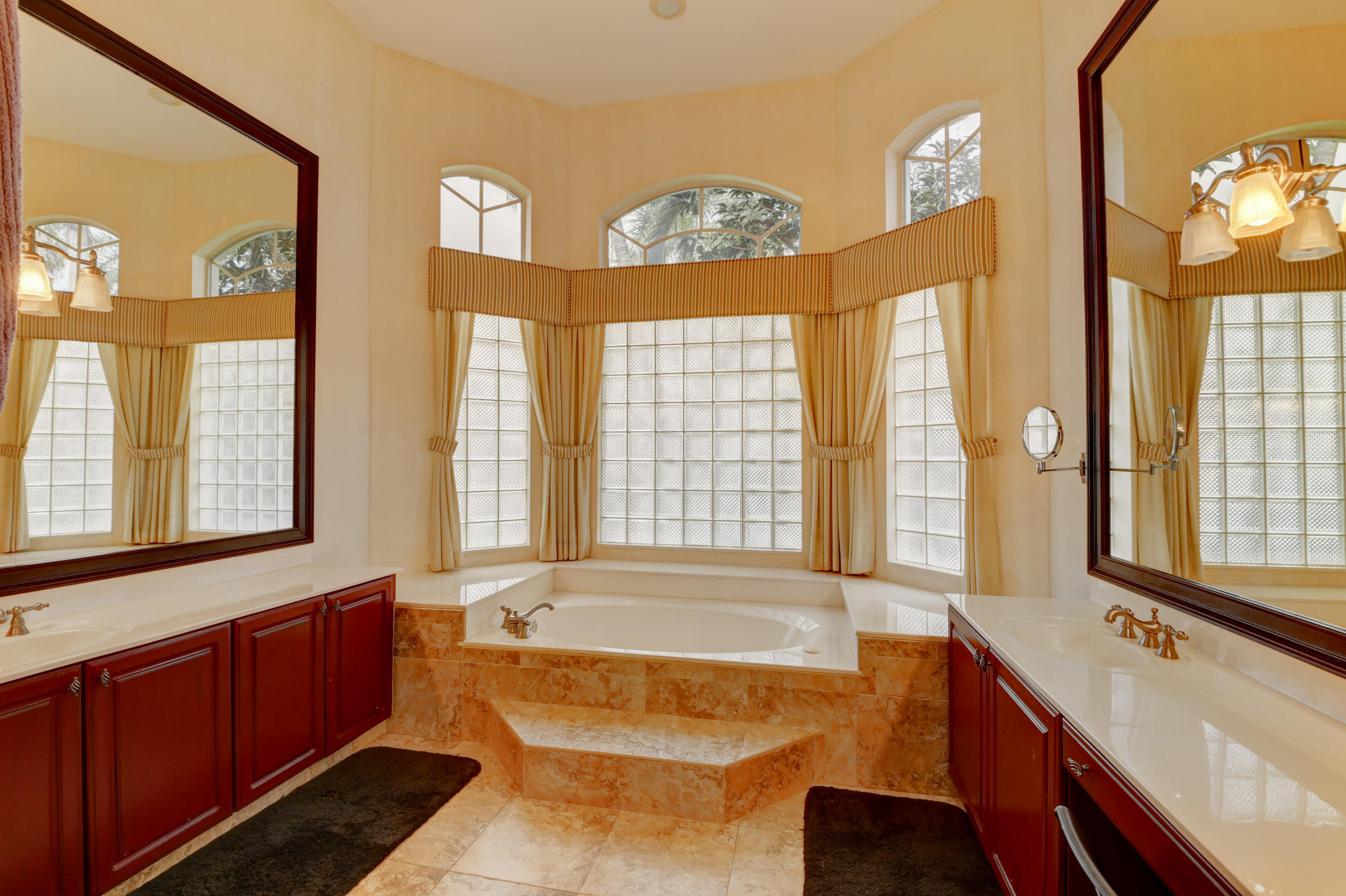 21680 Fall River Drive Boca Raton, FL 33428 - Photo 25 of 44 DSC_6866_67_68_69_70