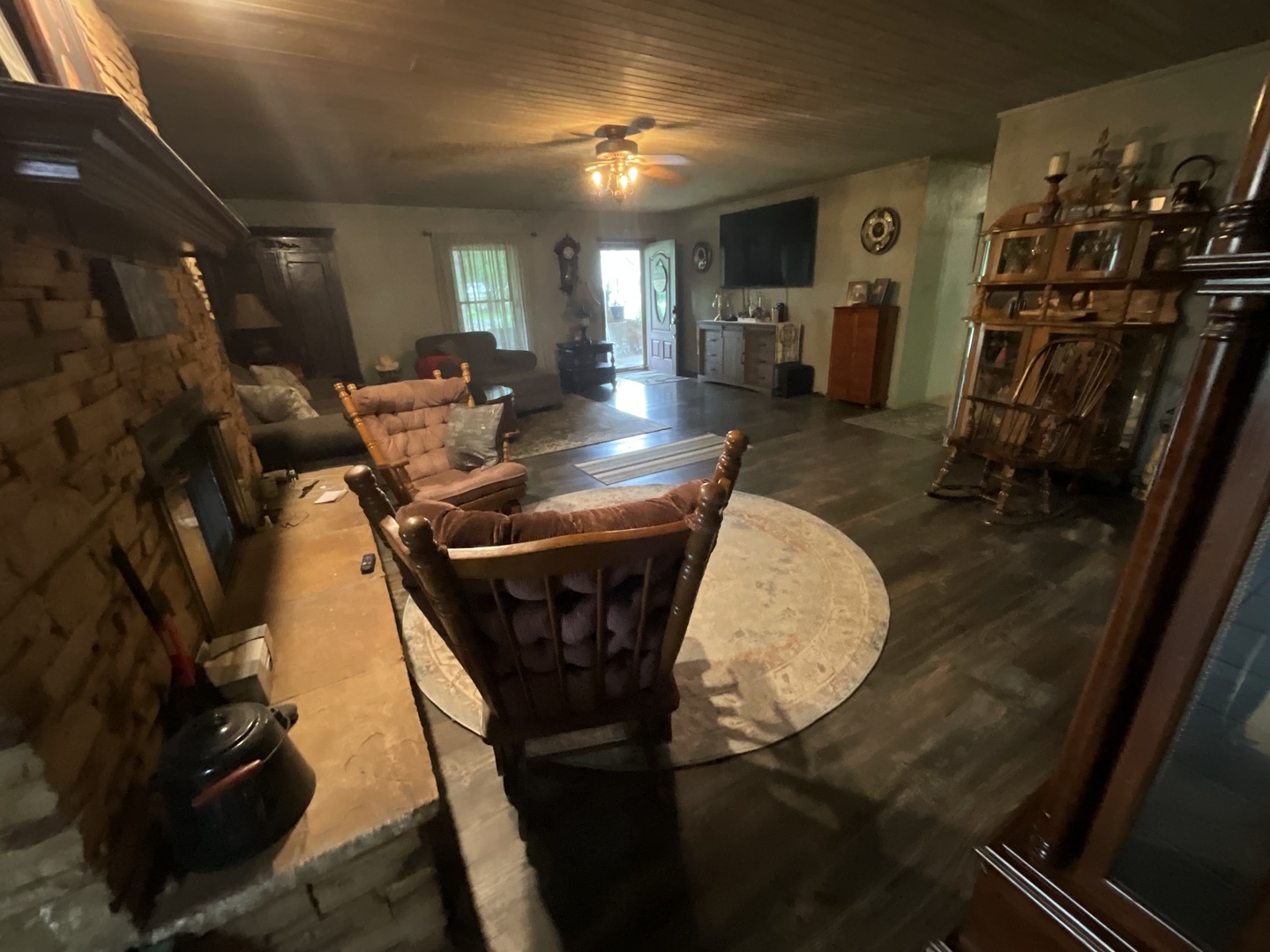 303 South Merritt Street Odin, IL 62870 - Photo 3 of 22
